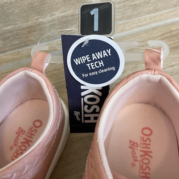 OSHKOSH NWT Girls Size 1 Pink White Slip-on Sneakers Wipe away tech "Brenda" - Picture 8 of 9